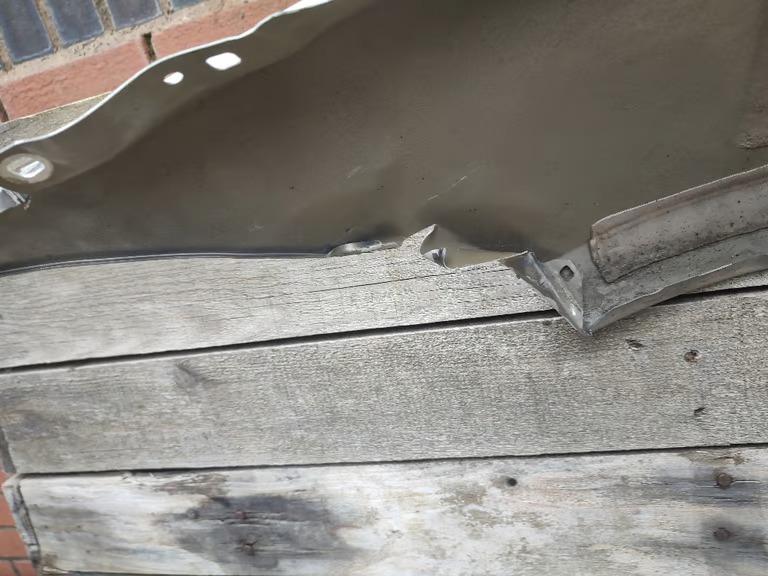 2 X Repairable BMW G20 G21 M Sport Wings Damaged Genuine